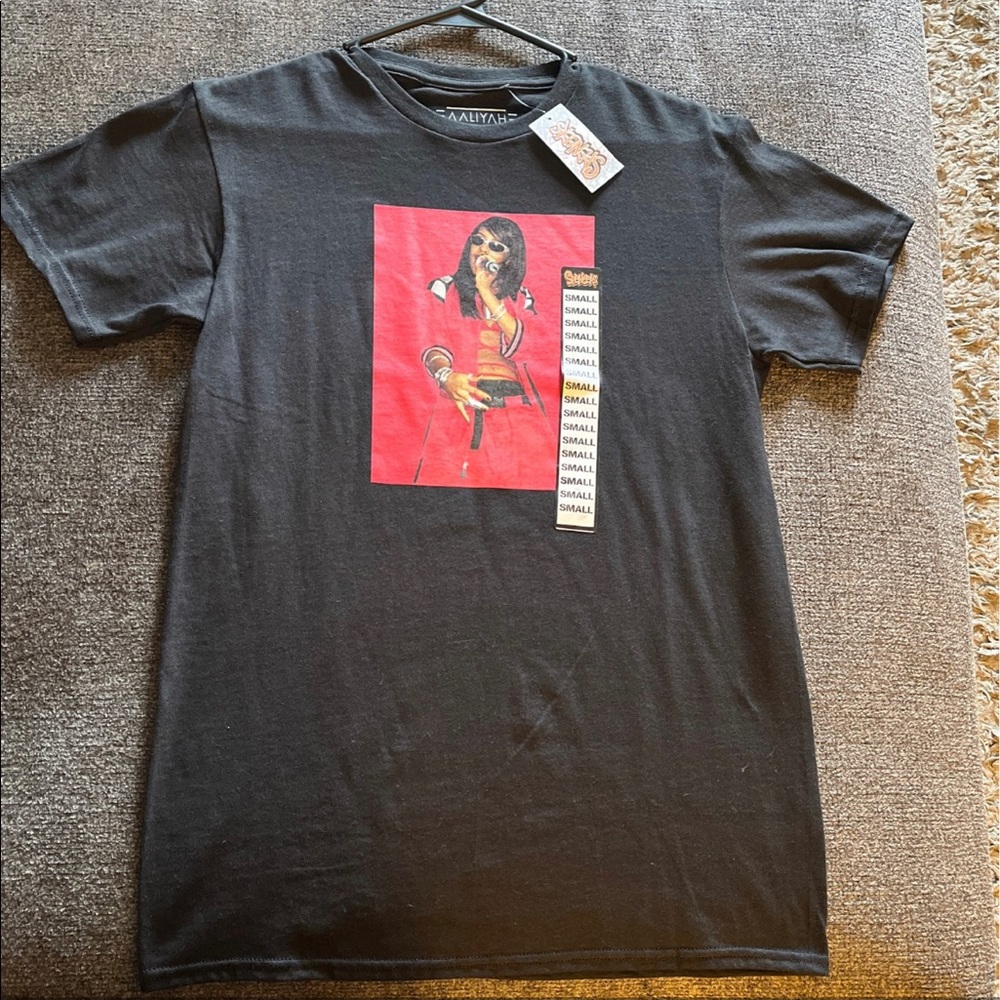 Aaliyah t-shirt